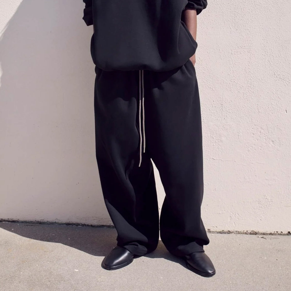 Fear of God Essentials Straight Leg Lounge Pants - Black